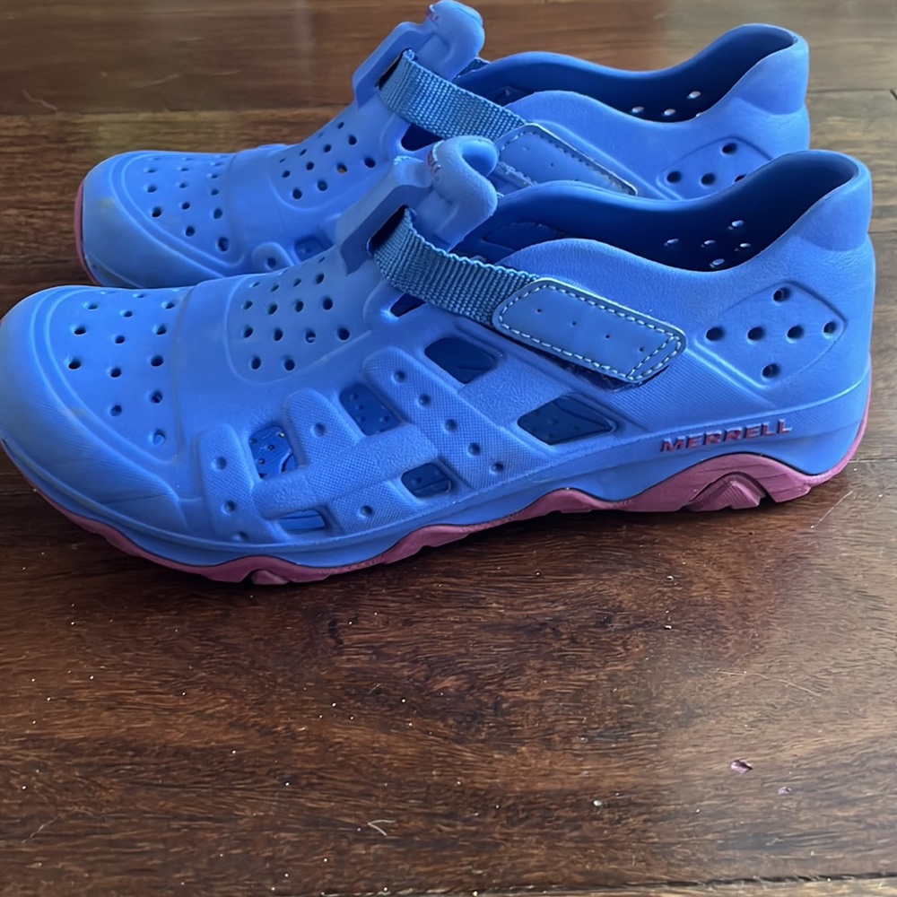 Merrell Water Shoes - Picture 2 of 3